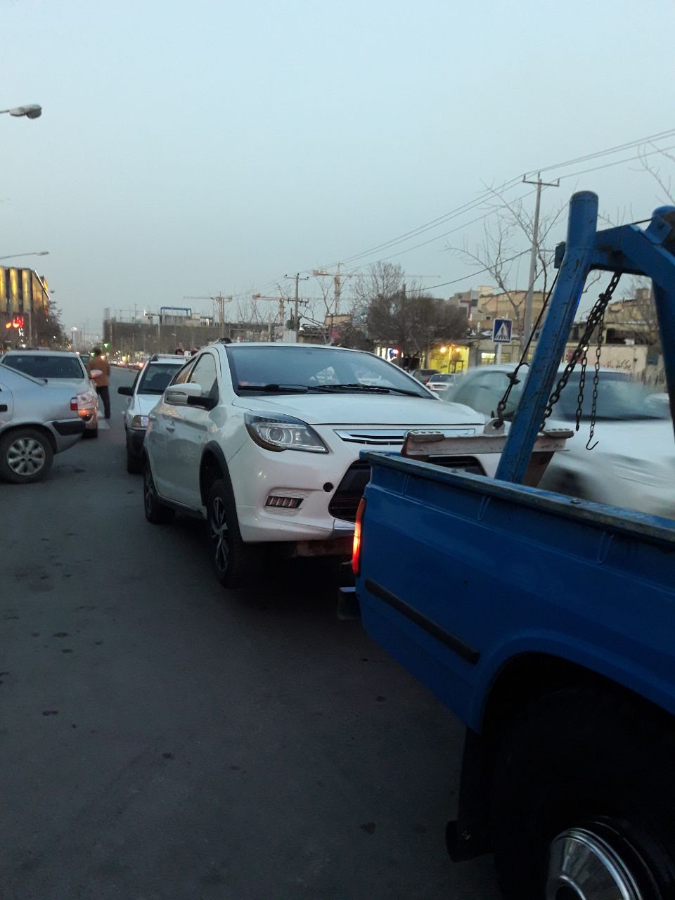 ارسال یدک کش برای مسافر در جاده بابلسر